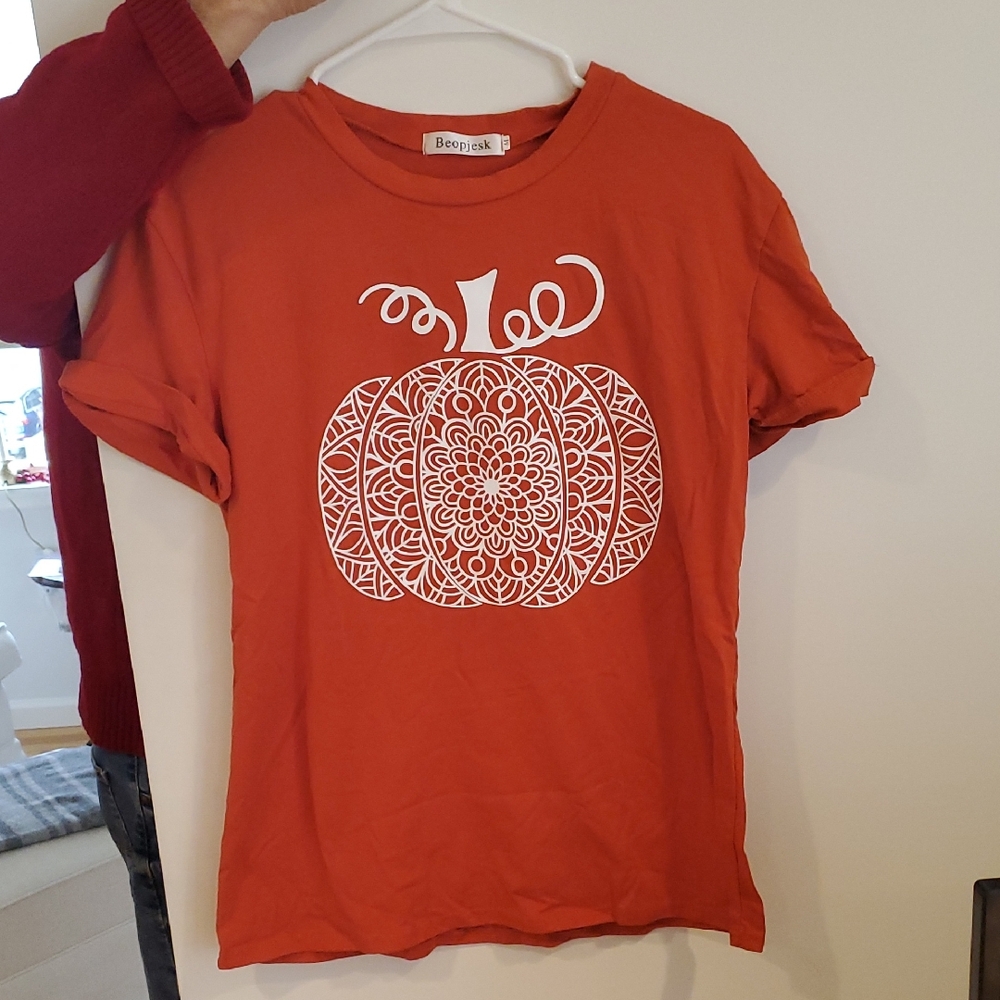 Orange Graphic T-Shirt with Pumpkin Design
